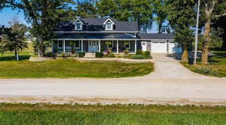 292 Mission Ave W, Newton, IA 50208
