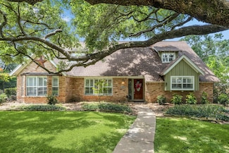 2338 Carleen Rd, Houston, TX 77018