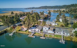 9230 Trout Place, Lincoln City, OR 97367