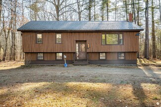 933 Meetinghouse Rd, Wells, ME 04090