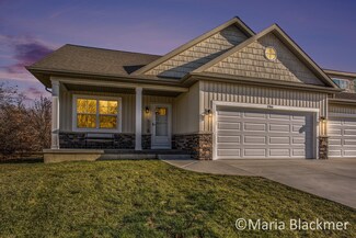 1966 Aspen Valley Ln, Ionia, MI 48846