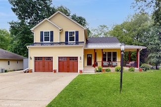 3304 Kestrel St, Valparaiso, IN 46383