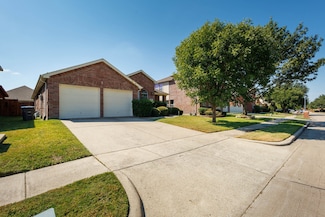 319 Highland View Dr, Wylie, TX 75098