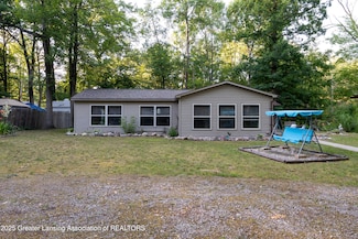 1177 Birch St, Harrison, MI 48625