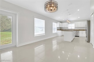 380 13th St NW, Naples, FL 34120