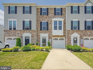 40 Village Green Ln, Gloucester Township, NJ 08081