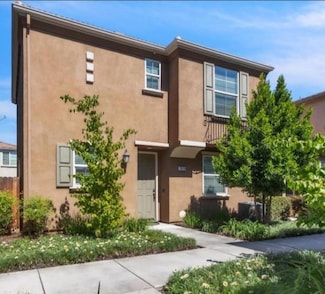 7829 Acorri Walk, Sacramento, CA 95823