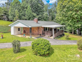250 Reeves Cove Rd, Candler, NC 28715
