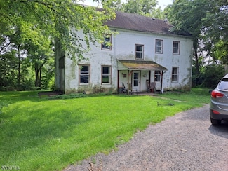 668 S Main St Unit 1, Stewartsville, NJ 08886