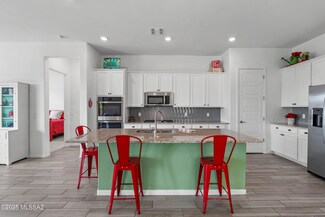 10881 W Yates Ln, Marana, AZ 85653