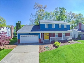 2366 Woodpark Rd, Fairlawn, OH 44333