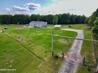 139 Horseshoe Rd, Rockingham, NC 28379