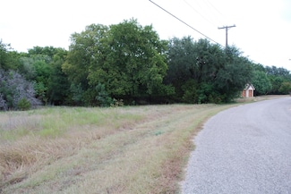 13005 Crestwood Dr, Whitney, TX 76692