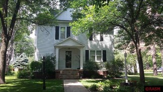 110 Summit St SW, Sleepy Eye, MN 56085