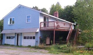 19 Higgins Rd, Huntington, MA 01050