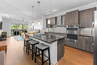 3600 S Lamar Blvd Unit 211, Austin, TX 78704