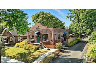 604 E 19th St, Vancouver, WA 98663
