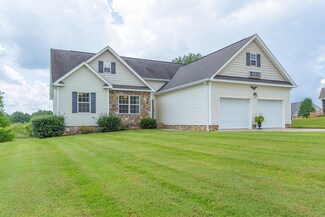 160 Maple Leaf Dr, Rock Spring, GA 30739