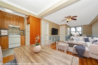 129 Beach 118th St Unit 5H, Rockaway Park, NY 11694