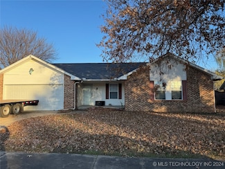 509 S 24th St, Broken Arrow, OK 74014