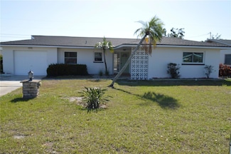 9093 108th St, Seminole, FL 33772