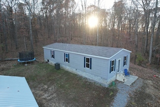 14 Grand Pierre Dr, Golconda, IL 62938