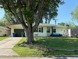 2113 W Barcelona Dr, Muncie, IN 47304