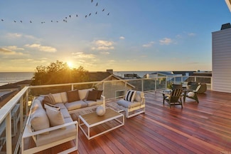 2465 Garfield St, Carlsbad, CA 92008