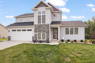 3228 Pender Ct, Adrian, MI 49221