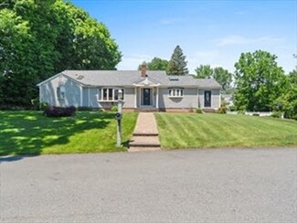 78 Brookfield St, Seekonk, MA 02771