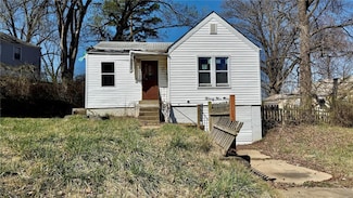 2500 Tyrell Dr, Saint Louis, MO 63136