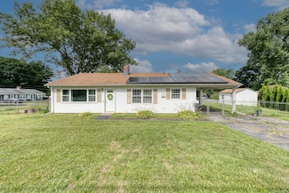 55 Taylor St, East Hartford, CT 06118