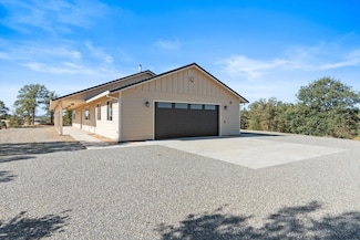 18720 Cobblestone Dr, Cottonwood, CA 96022