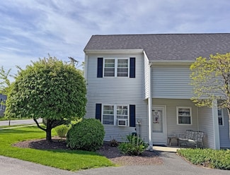 322 Davis St Unit A, Greenfield, MA 01301