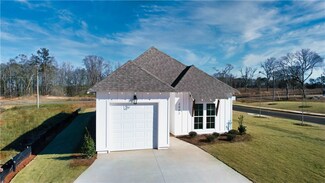 2002 Crossing Ct W, Valley, AL 36854