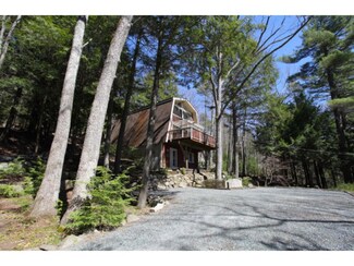 72 Keyser St, Sutton, NH 03260