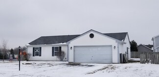 4702 Vista Dr, Island Lake, IL 60042