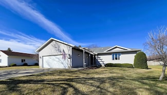 1603 2nd Ave, Vinton, IA 52349
