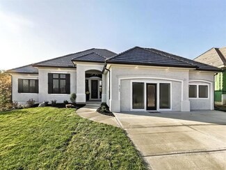 6105 NW 58th St, Kansas City, MO 64151