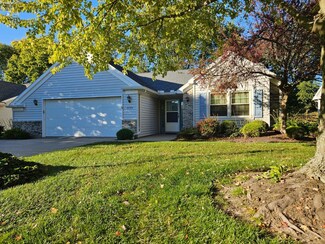 2209 Westwind Dr, Sandusky, OH 44870