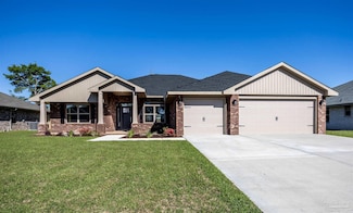 6300 Pineapple Dr, Milton, FL 32570