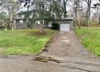 5214 Tyler View Dr, Charleston, WV 25313