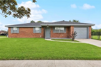 201 Gardenia Ln, Westwego, LA 70094