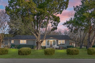 218 Scotch Range Rd, Summerville, SC 29483