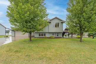 68 Balsam Cir, Madison Lake, MN 56063