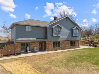 19889 Cougar Ave, Honey Creek, IA 51542