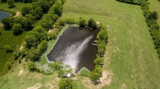 21547 Binford Rd, Waller, TX 77484