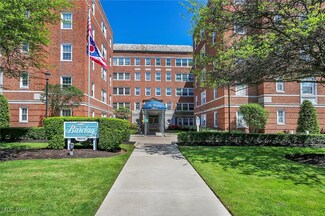 19015 Van Aken Blvd Unit 102, Shaker Heights, OH 44122