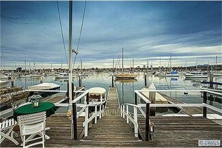 1022 E Balboa Blvd, Newport Beach, CA 92661