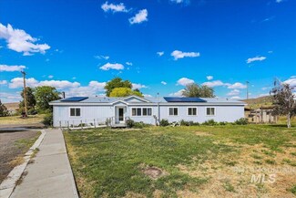 1450 E 11th St, Weiser, ID 83672